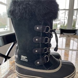 Sorel Kids Joan of Arctic Boots, size 3